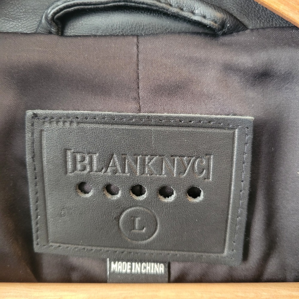 BLANKNYC Black Faux Leather Double Breasted Blazer Jacket Sz L Pockets Business - Picture 4 of 16